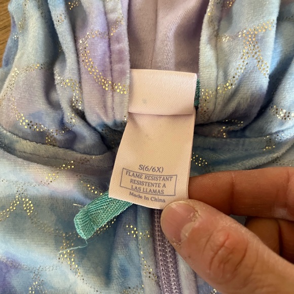 Girl’s Cat & Jack One Piece Pajama Bundle - Picture 5 of 8